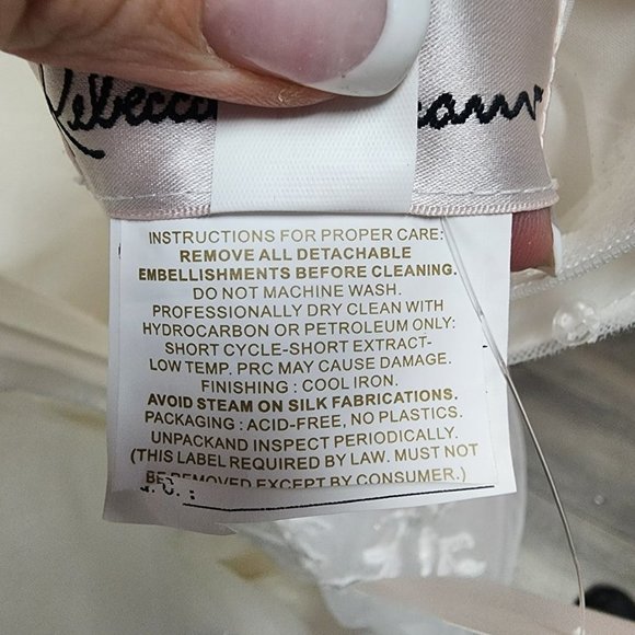 Rebecca Ingram White Lace Beaded Bodice Tulle Wedding Gown Size 18 - Picture 15 of 16